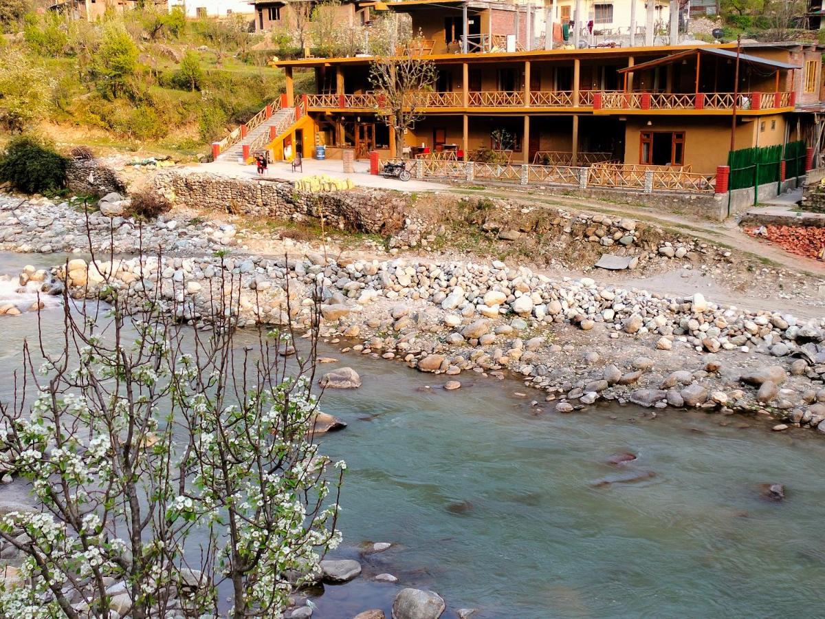 Shivadya Tirthan - Tirthan Valley Gushaini Exterior photo