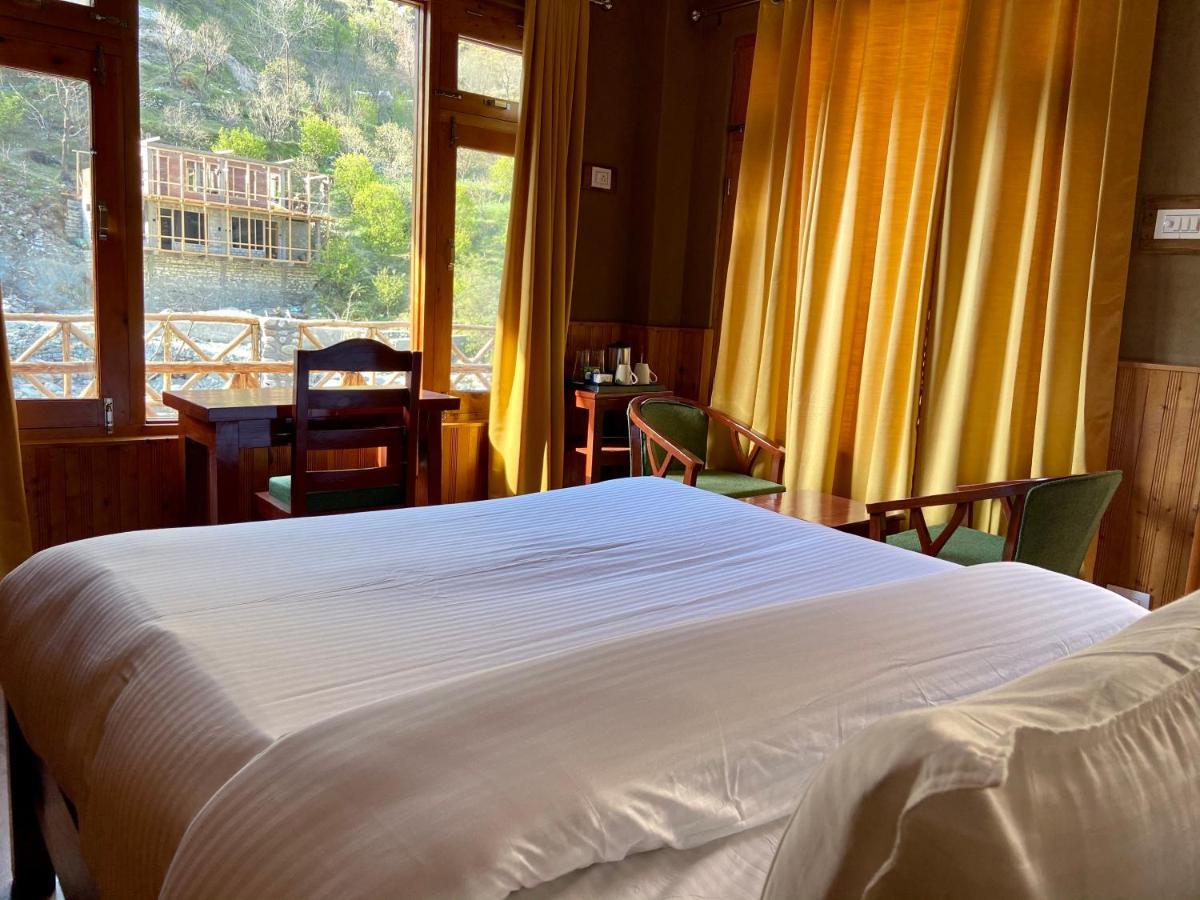 Shivadya Tirthan - Tirthan Valley Gushaini Exterior photo
