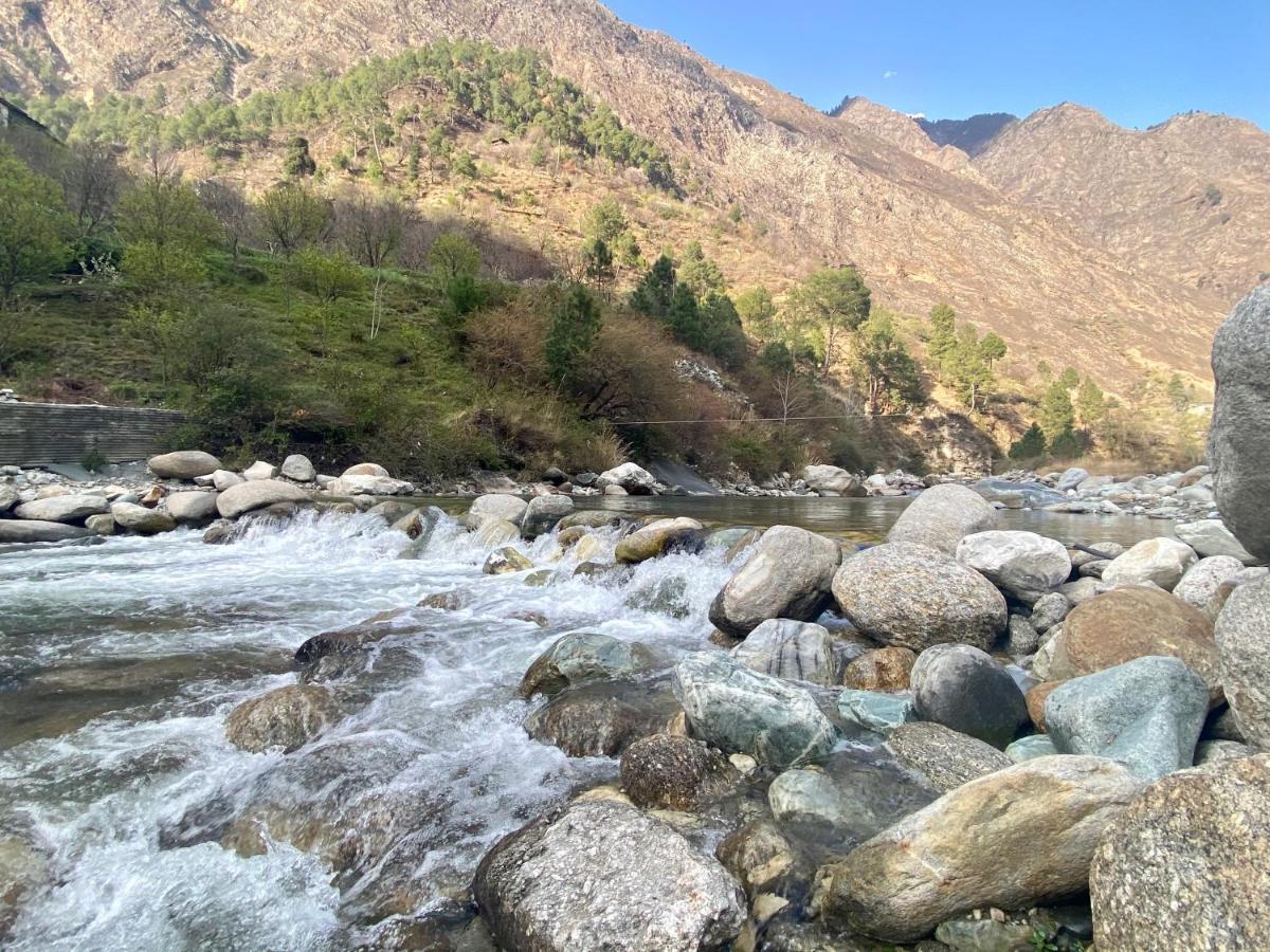 Shivadya Tirthan - Tirthan Valley Gushaini Exterior photo