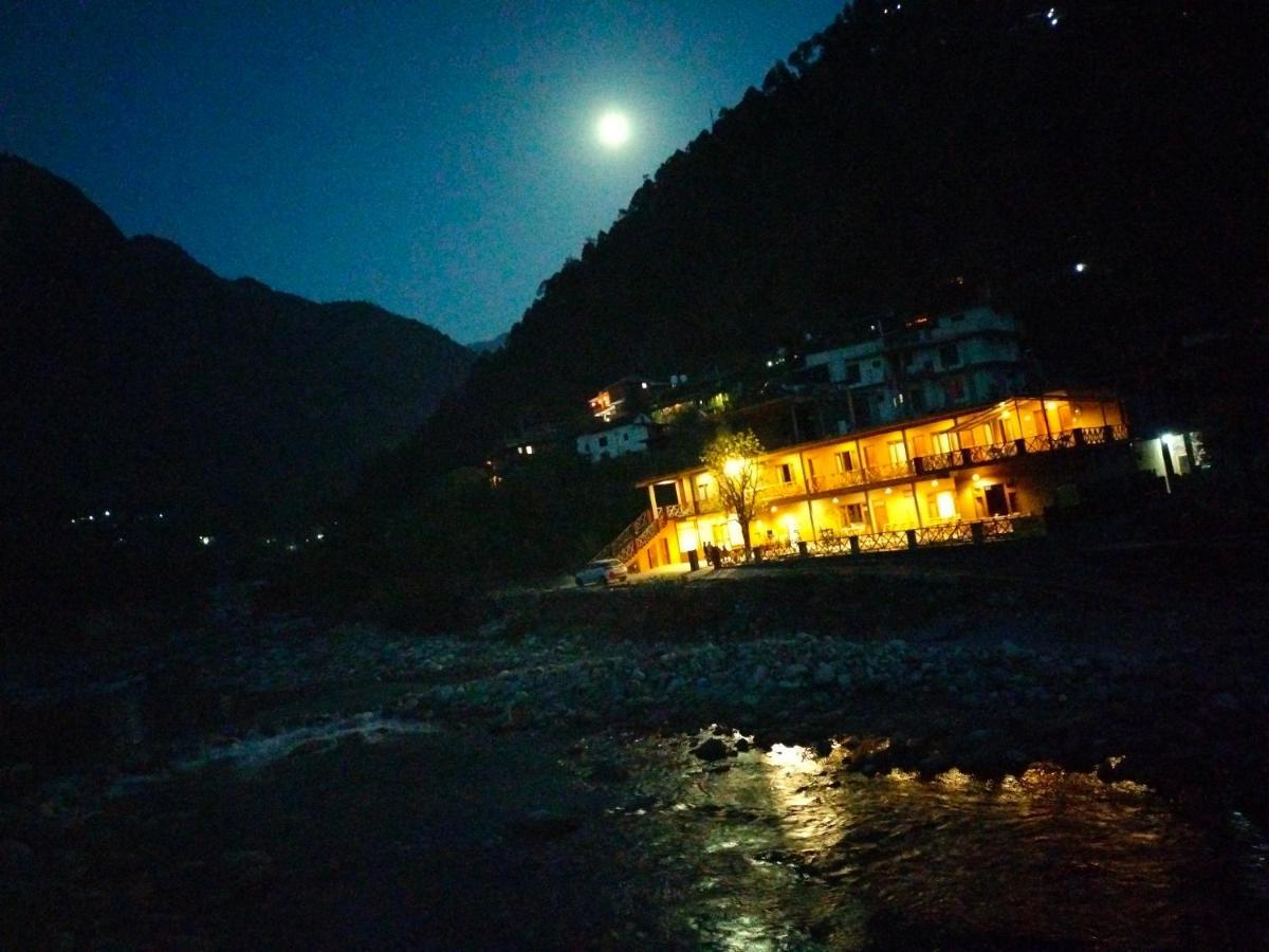 Shivadya Tirthan - Tirthan Valley Gushaini Exterior photo
