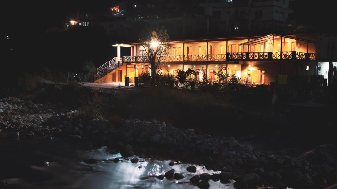 Shivadya Tirthan - Tirthan Valley Gushaini Exterior photo